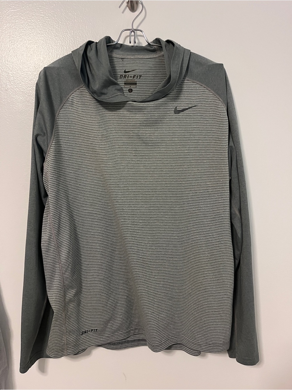 Nike Men’s Crewneck Dri-FIT Pullover - Gray